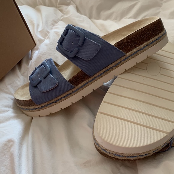 Size 8 Bjorndal Kai Blue Sandal - Picture 6 of 7